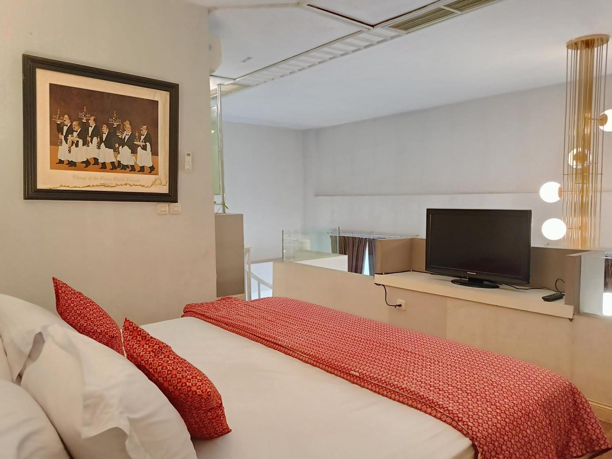 Lux Tychi Hotel Malang Exterior photo